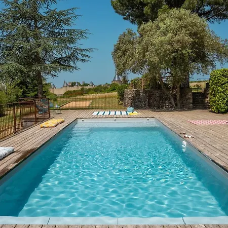L'ecrin De La Cite, Grand Panorama, Vue Unique Sur Les Remparts De Vila *