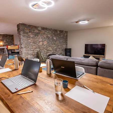 L'ecrin De La Cite, Grand Panorama, Vue Unique Sur Les Remparts De Vila