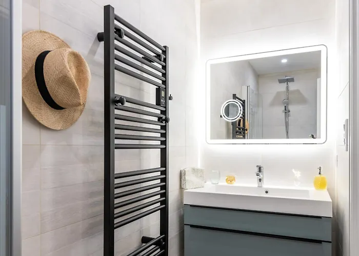 L'ecrin De La Cite, Grand Panorama, Vue Unique Sur Les Remparts De * Carcassonne